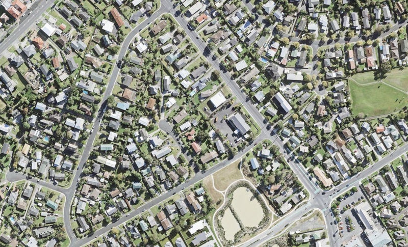 8/4 Albatross Road, Red Beach, Whangaparāoa - Carousel 1