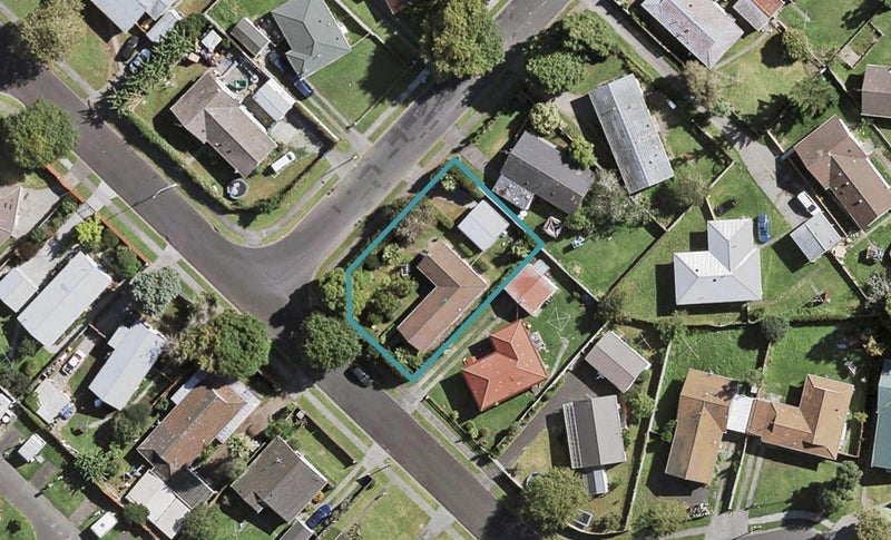 14 Rountree Place, Conifer Grove, Takanini - Carousel 1