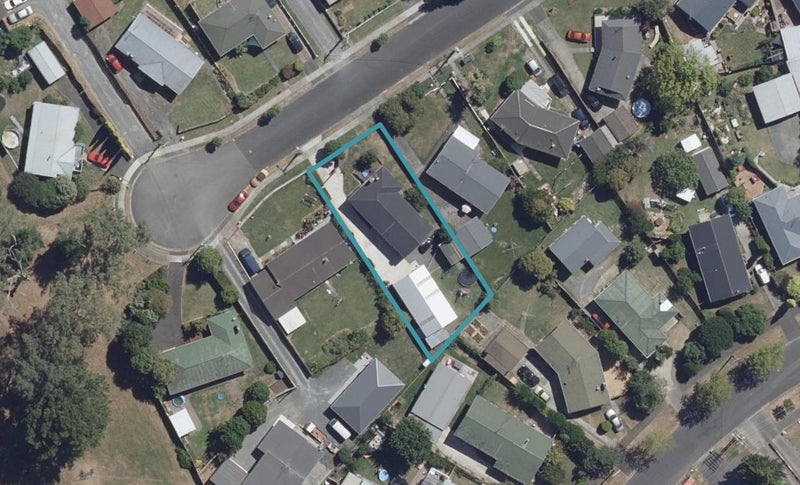 11 Filmer Place, Melville, Hamilton - Carousel 1
