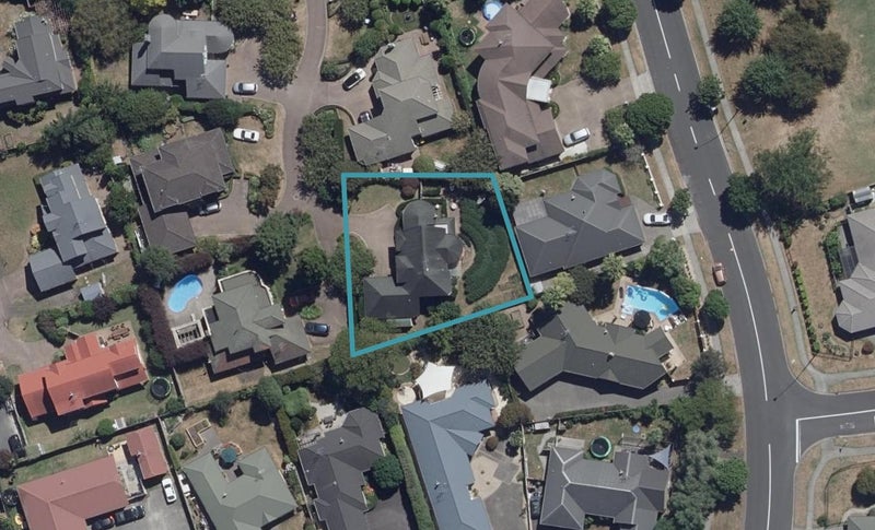 5 Nielsen Gardens, Rototuna, Hamilton - Carousel 1