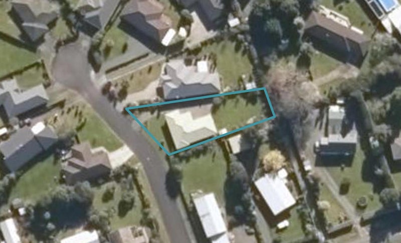 4 Maddendale Place, Whangarei - Carousel 1
