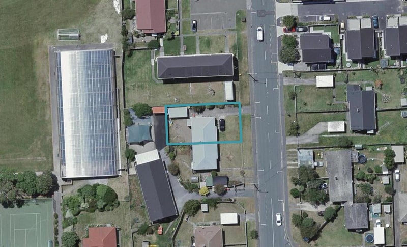 48 Strathmore Avenue, Strathmore Park, Wellington - Carousel 1