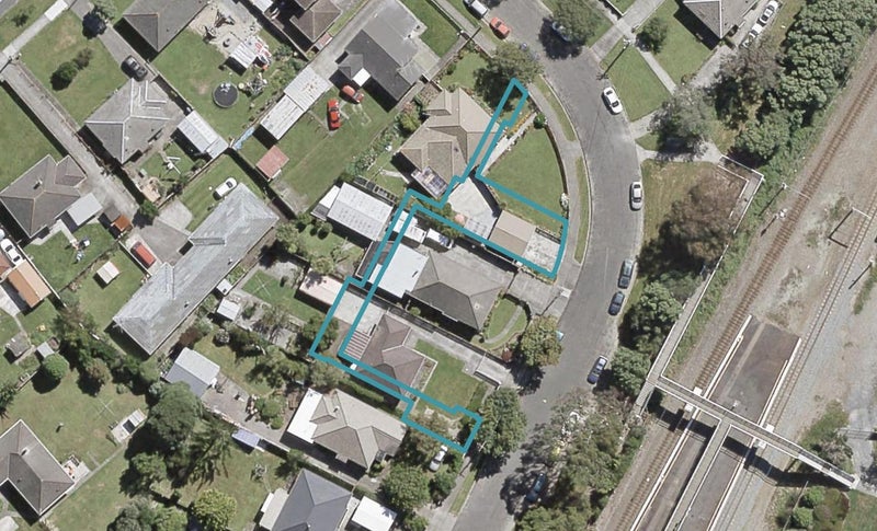 8/8 Rainey Grove, Taita, Lower Hutt - Carousel 1