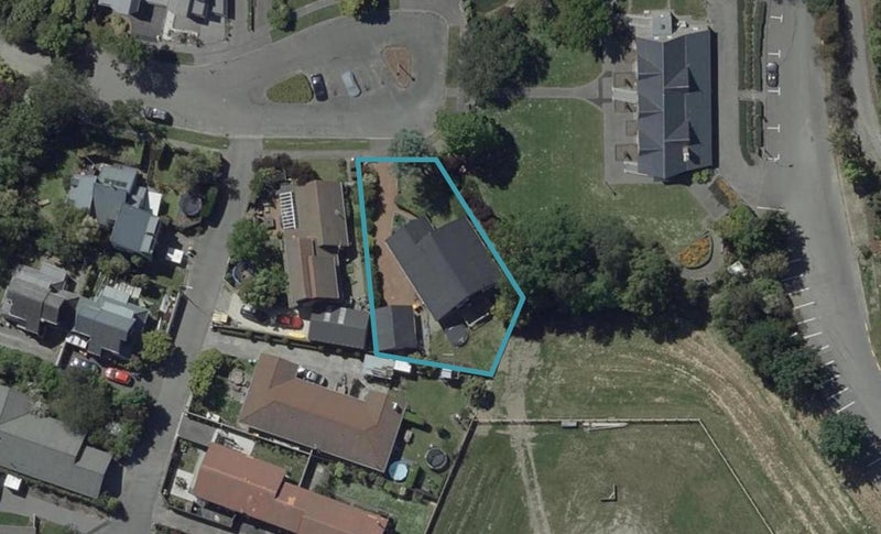 6 Holmcroft Court, Cracroft, Christchurch - Carousel 1