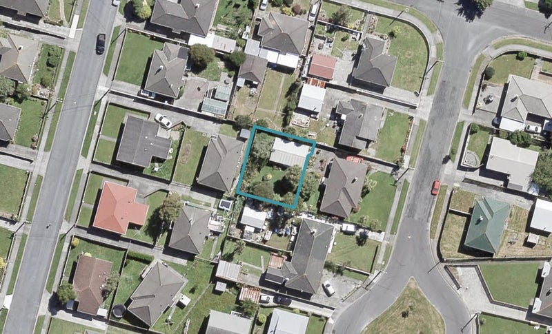 2C Mayo Grove, Naenae, Lower Hutt - Carousel 1