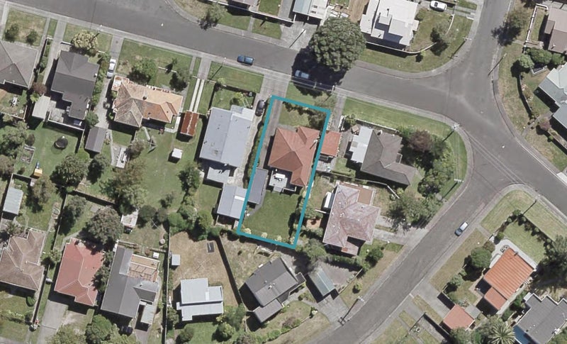 11 Kingston Street, Boulcott, Lower Hutt - Carousel 1