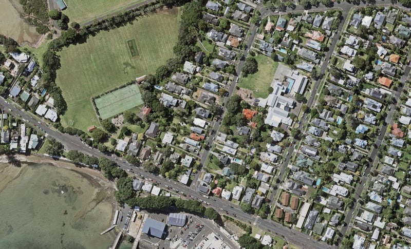 11 Glen Road, Stanley Point, Auckland - Carousel 1