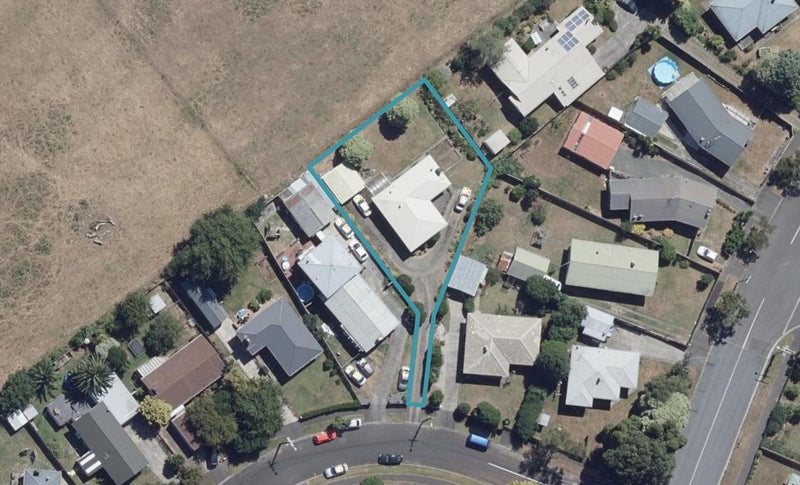 55 Sheridan Street, Silverdale, Hamilton - Carousel 1