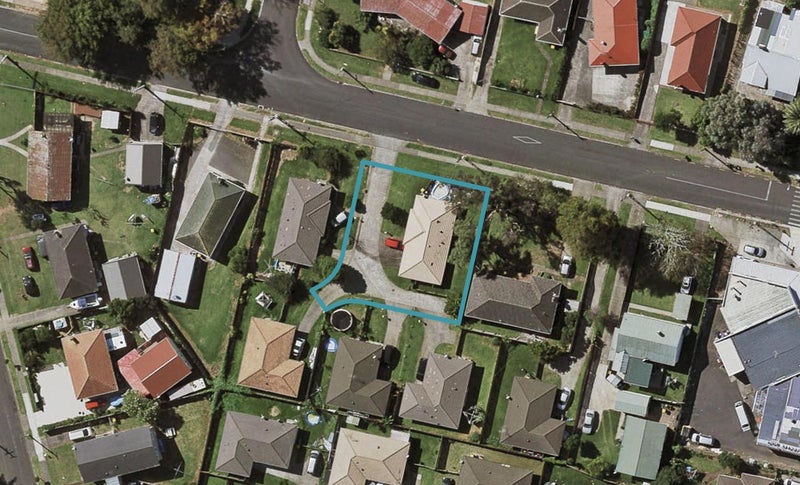 13 Flat Bush Road, Otara, Auckland - Carousel 1