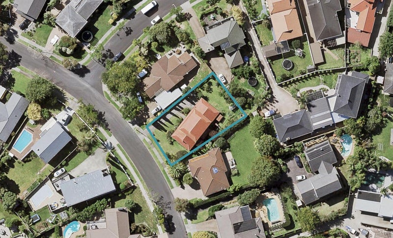 24 Caithness Place, Farm Cove, Auckland - Carousel 1