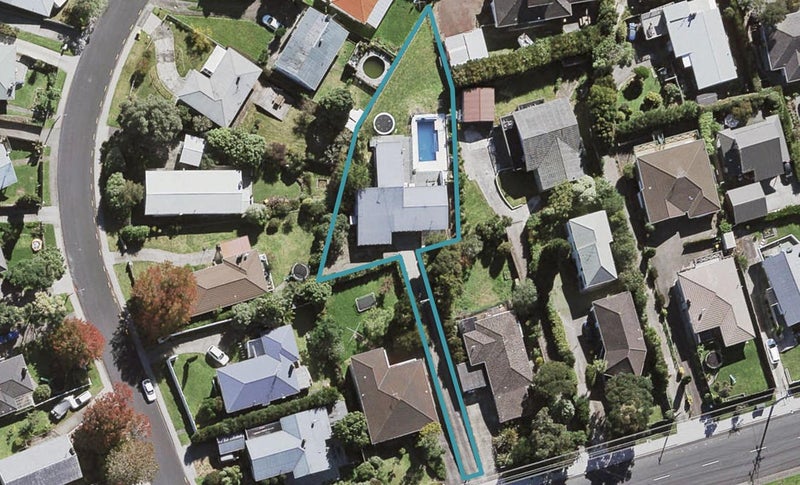 62A Pupuke Road, Hillcrest, Auckland - Carousel 1