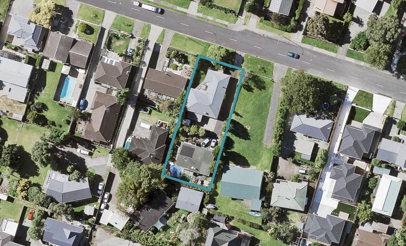 1/12 Gibraltar Street, Howick, Auckland - Carousel 1