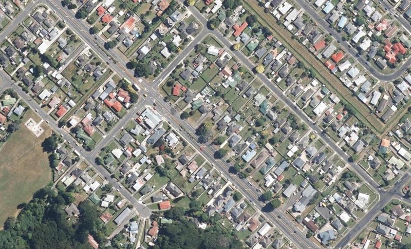 122 Wainuiomata Road, Wainuiomata, Lower Hutt - Carousel 1