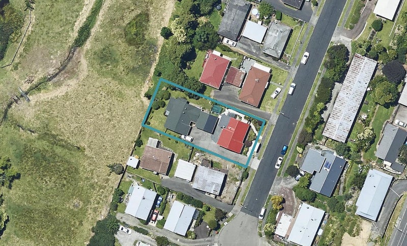 26A Burns Street, Gate Pa, Tauranga - Carousel 1
