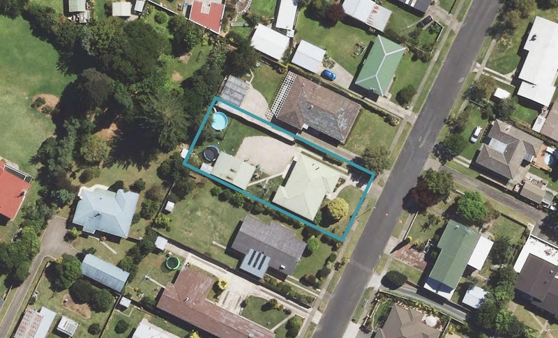 8 Cobham Place, Te Hapara, Gisborne - Carousel 1
