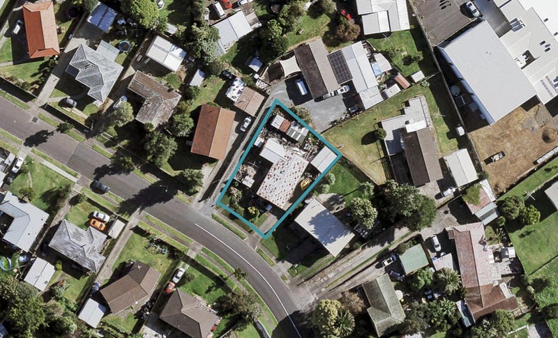 21 Arnwood Street, Manurewa, Auckland - Carousel 1
