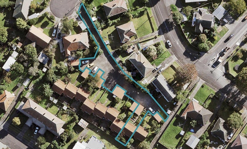 8/4 Arlington Street, Waterview, Auckland - Carousel 1