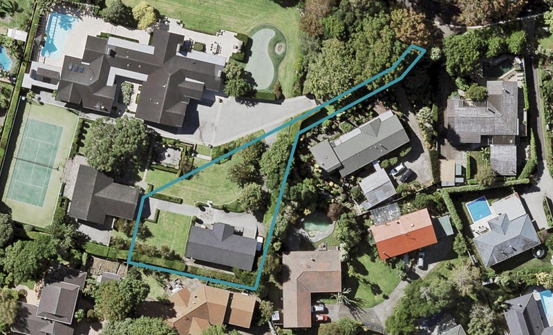 16 Elimar Drive, Sunnyhills, Auckland - Carousel 1