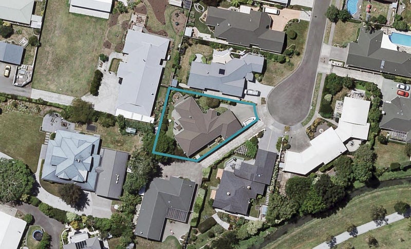 8 Irene Mooney Place, Greenmeadows, Napier - Carousel 1