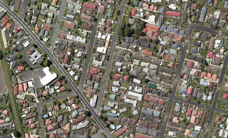 16 Mains Avenue, Kensington, Whangarei - Carousel 1
