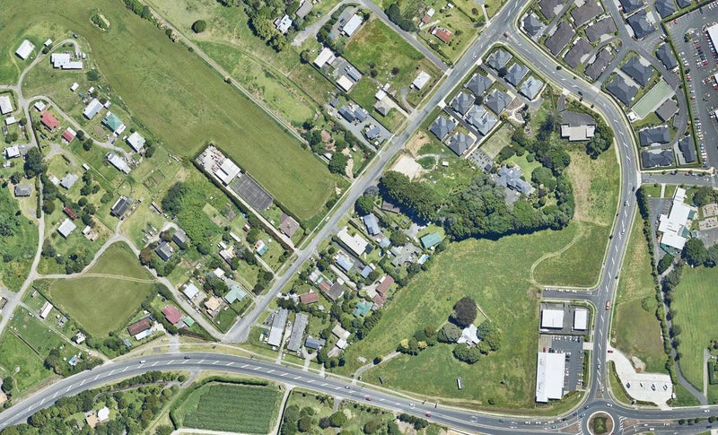 18 Carmichael Road, Bethlehem, Tauranga - Carousel 1