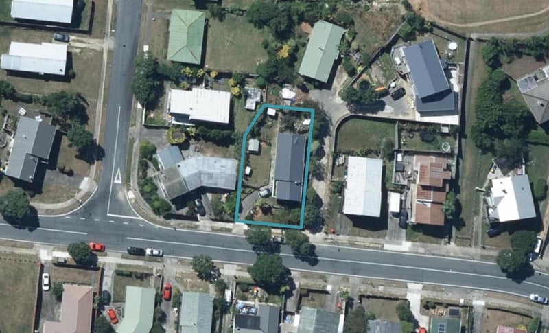 157 Conclusion Street, Ascot Park, Porirua - Carousel 1
