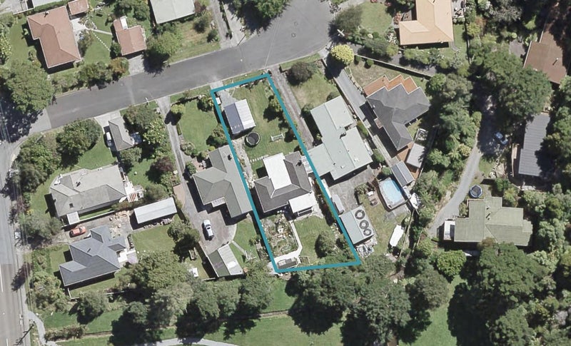 6 Birch Grove, Pinehaven, Upper Hutt - Carousel 1