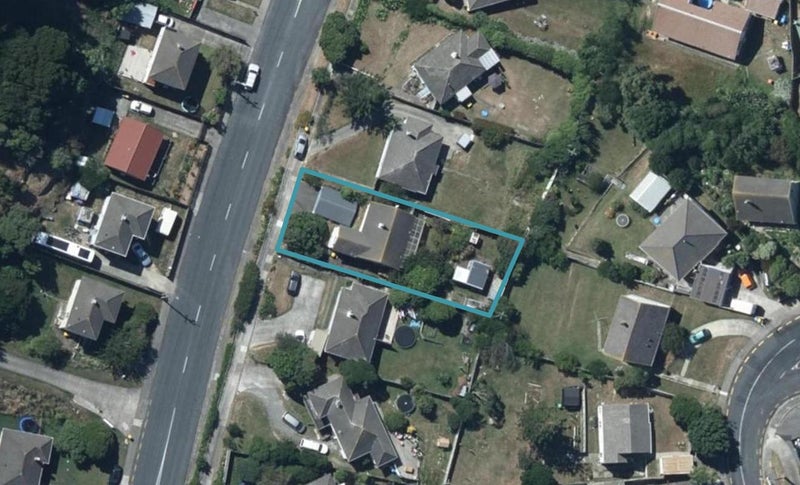 68 Dimock Street, Titahi Bay, Porirua - Carousel 1