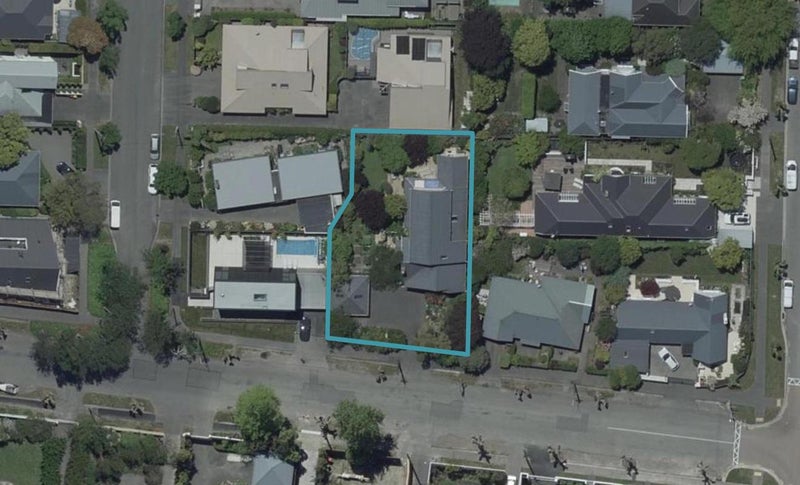 8 Wroxton Terrace, Merivale, Christchurch - Carousel 1