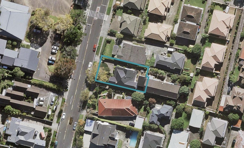 44 The Drive, Epsom, Auckland - Carousel 1