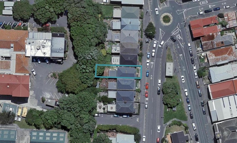 12 Russell Terrace, Newtown, Wellington - Carousel 1