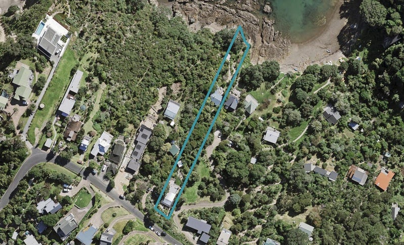 2/55 Queens Drive, Oneroa, Waiheke Island - Carousel 1