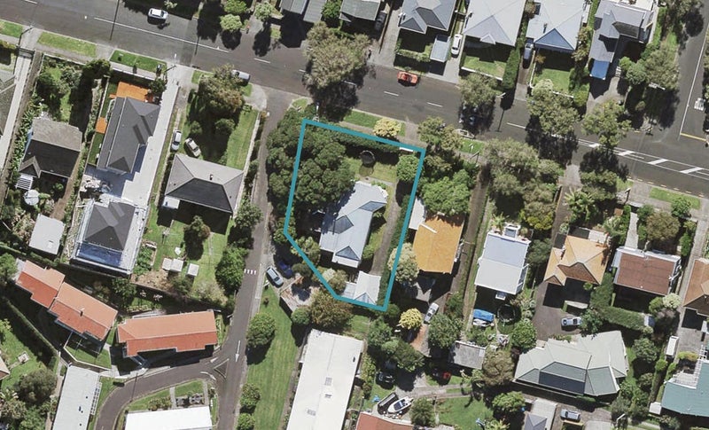 124 Landscape Road, Mount Eden, Auckland - Carousel 1