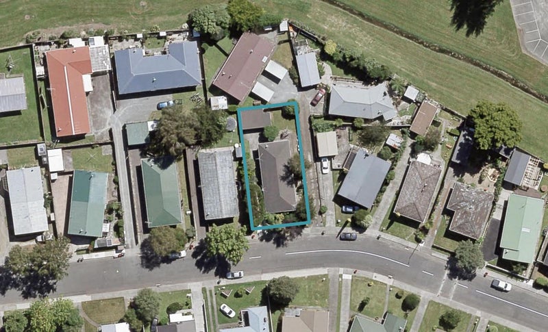 1/119 Clouston Park Road, Clouston Park, Upper Hutt - Carousel 1