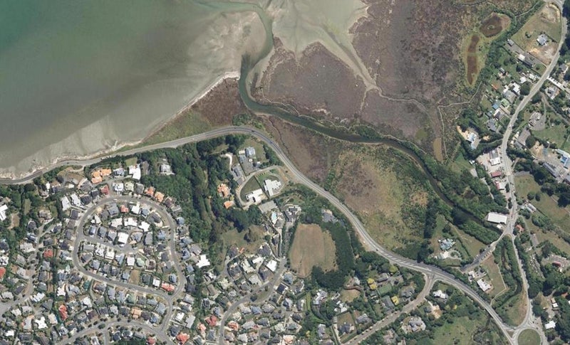 450 Paremata Road, Whitby, Porirua - Carousel 1