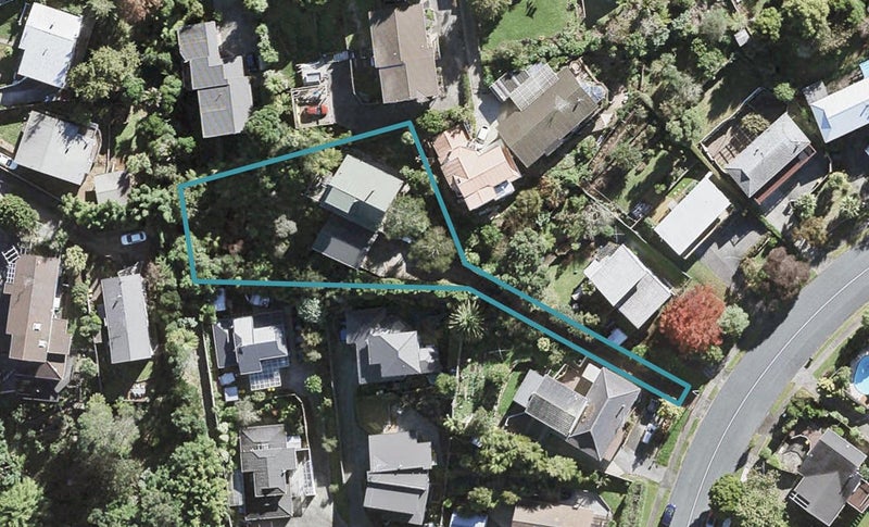 82 Stapleford Crescent, Browns Bay, Auckland - Carousel 1