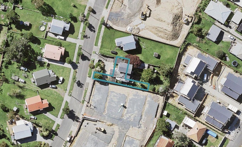 18B Lyndhurst Street, Wai o Taiki Bay, Auckland - Carousel 1