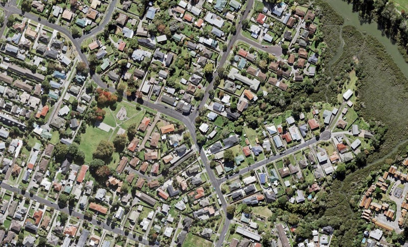 1 Queen Mary Avenue, New Lynn, Auckland - Carousel 1