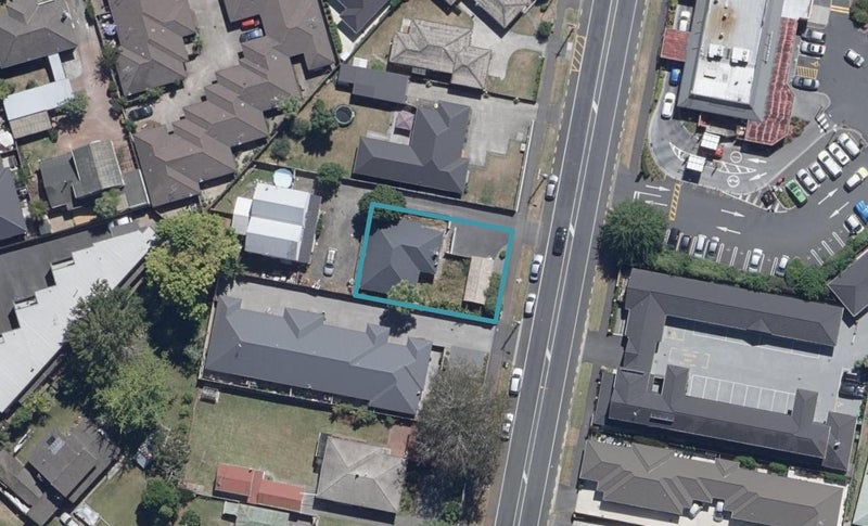 17 Brooklyn Road, Claudelands, Hamilton - Carousel 1