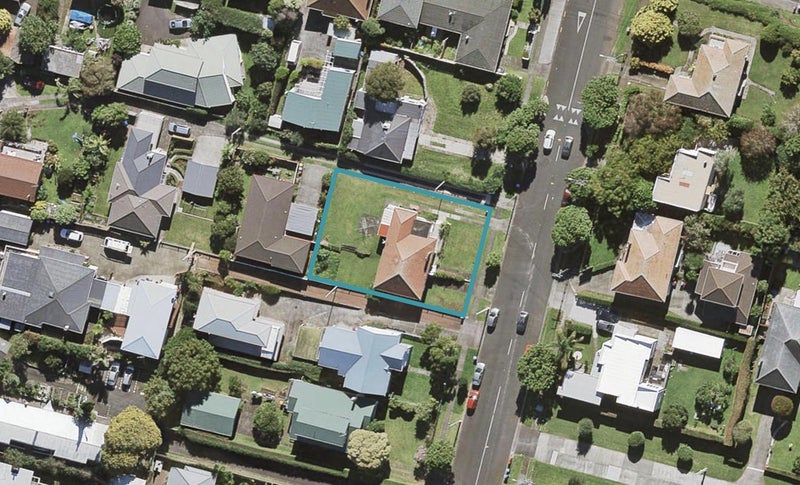 80 Parau Street, Mount Eden, Auckland - Carousel 1