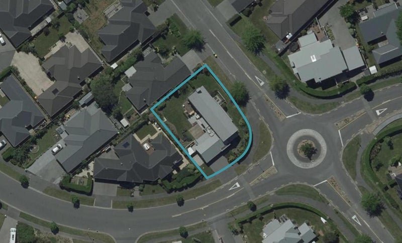2 Mokihi Gardens, Hillmorton, Christchurch - Carousel 1
