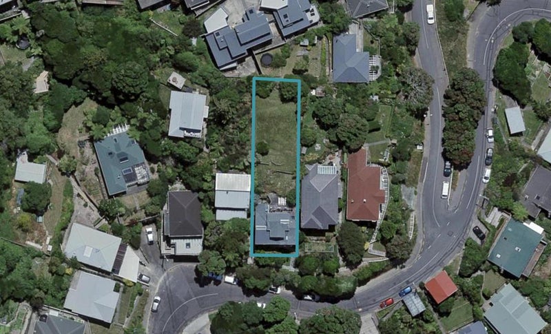 32 Rakau Road, Hataitai, Wellington - Carousel 1
