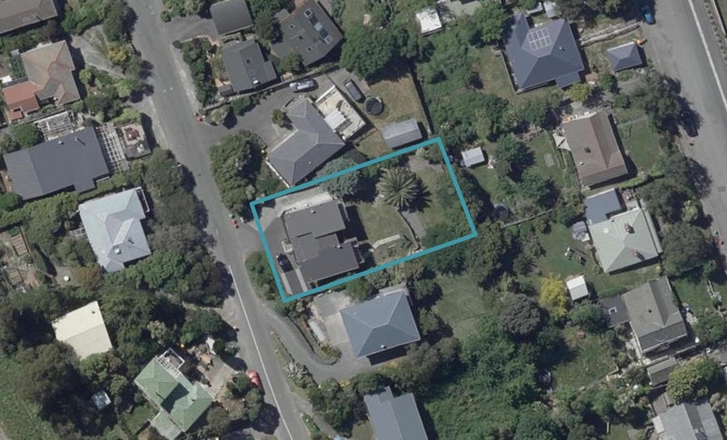 21 Flinders Road, Heathcote Valley, Christchurch - Carousel 1