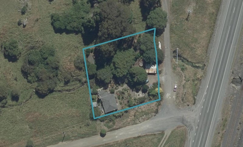 2 Manse Road, Evansdale, Waitati - Carousel 1
