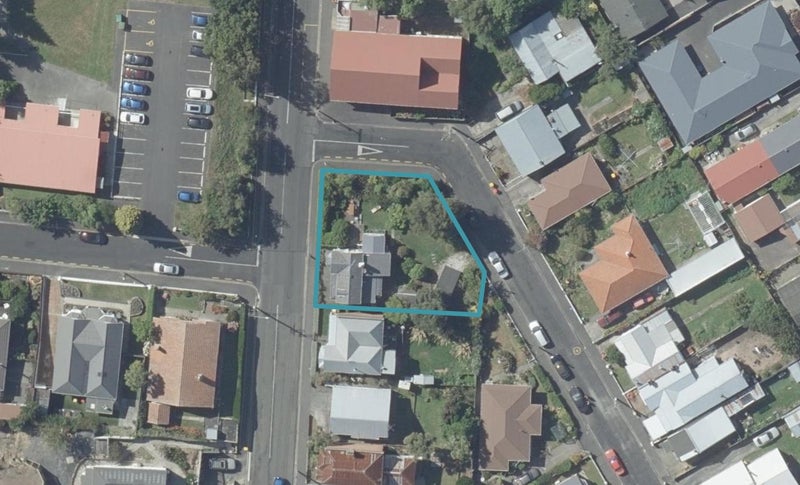 23 Playfair Street, Caversham, Dunedin - Carousel 1