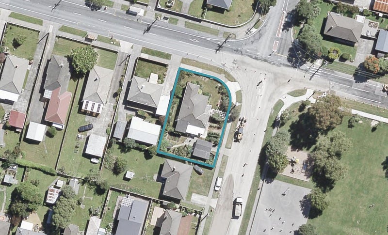 213 Waddington Drive, Naenae, Lower Hutt - Carousel 1