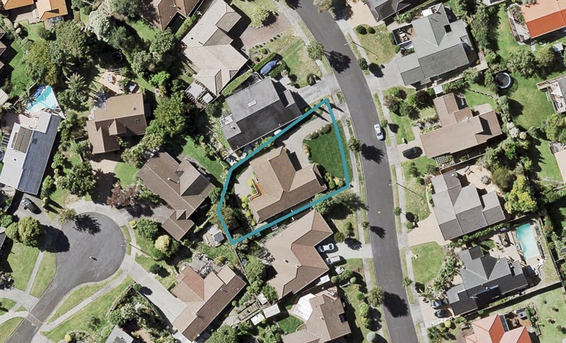 9 Currell Way, Somerville, Auckland - Carousel 1