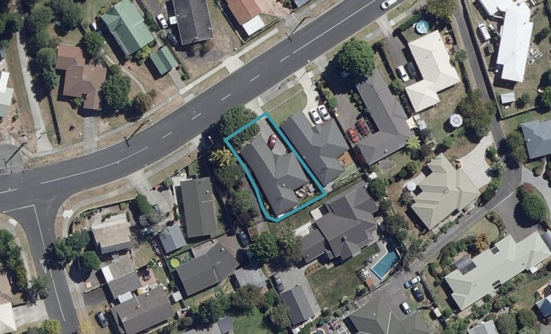 18A Endeavour Avenue, Flagstaff, Hamilton - Carousel 1