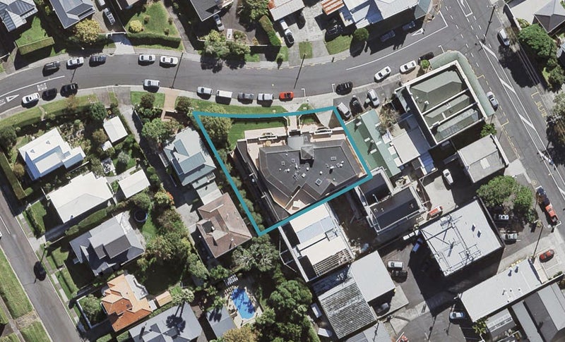 2/8D Rugby Road, Birkenhead, Auckland - Carousel 1