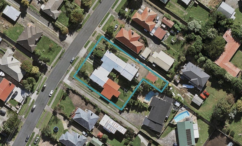 2/42 Regent Street, Papatoetoe, Auckland - Carousel 1